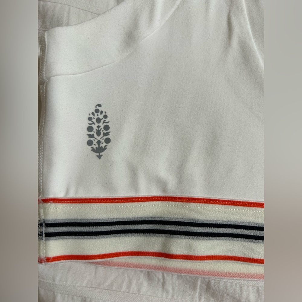 Free People Movement Never Better Ringer Logo Sports. Color white Size L - Picture 10 of 13